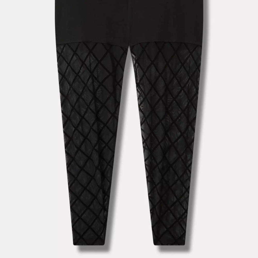 NWT TORRID Black mesh Quilted Leggings